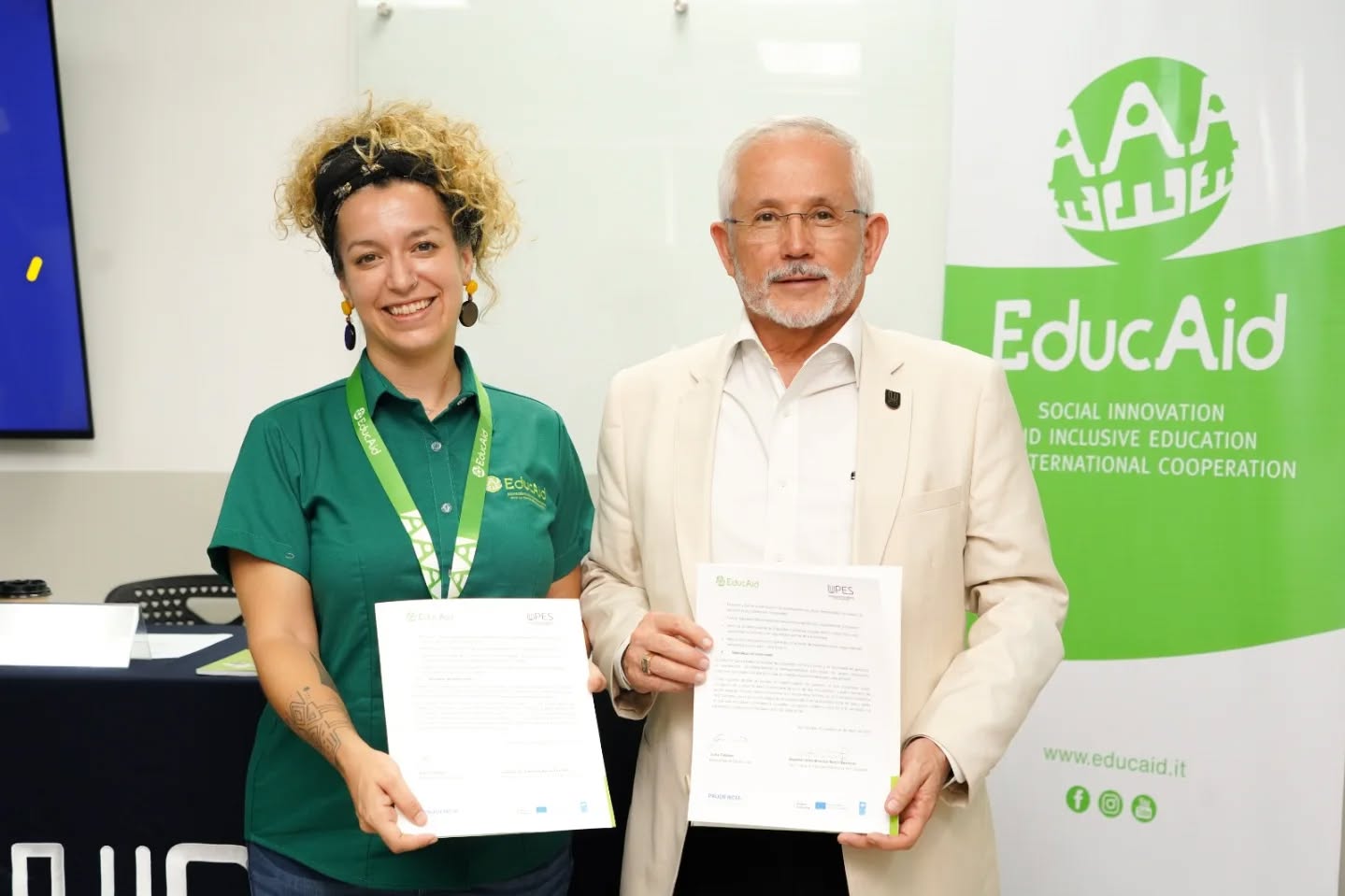 Firma de un convenio de cooperación con la organización EducAid